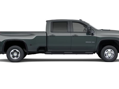 New 2026 Chevrolet Silverado 3500 LT image 3