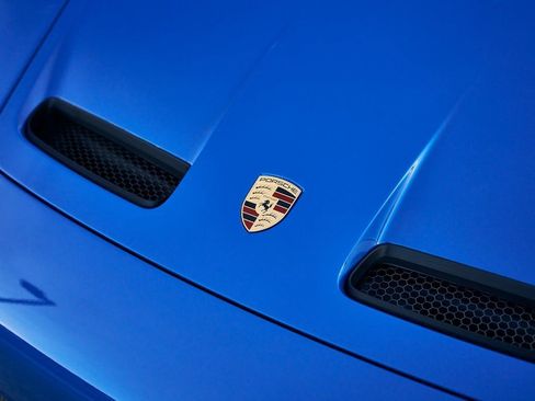 Used 2026 Porsche 911 GT3 w/ Weissach Package image 6