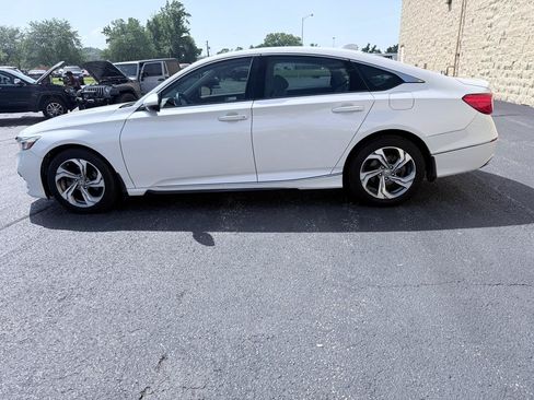 Used 2018 Honda Accord EX-L image 2
