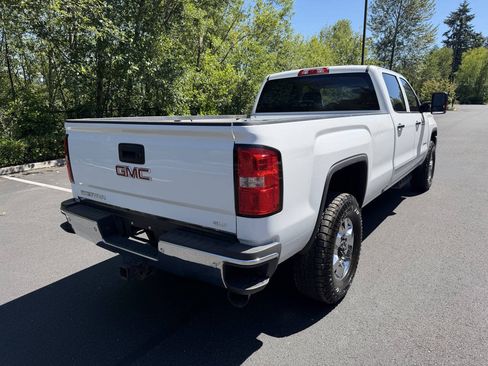 Used 2018 GMC Sierra 3500 SLT w/ Duramax Plus Package AWD/4WD image 5