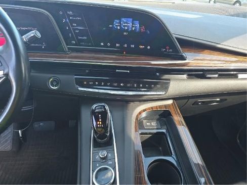 Used 2023 Cadillac Escalade Premium Luxury w/ Performance Package AWD/4WD image 7