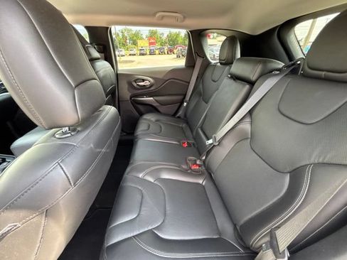 Used 2020 Jeep Cherokee Limited AWD/4WD image 11