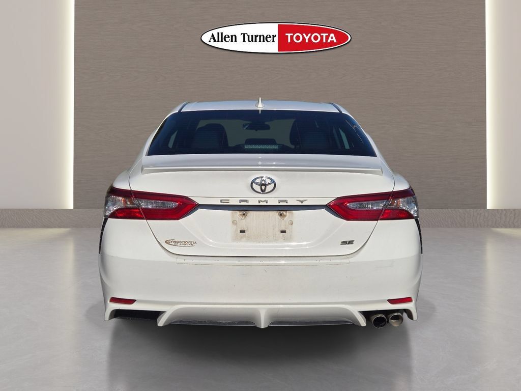 Used 2019 Toyota Camry SE FWD image 7