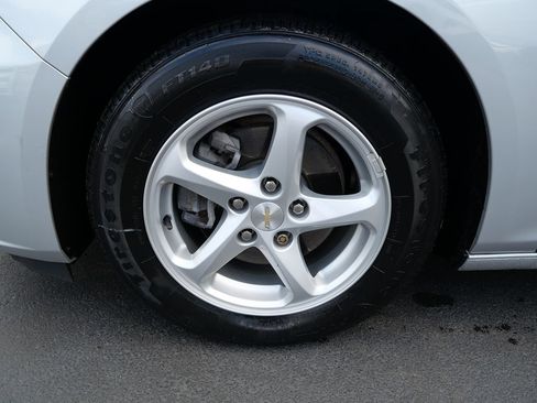 Used 2018 Chevrolet Malibu LS FWD image 36