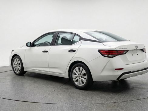Used 2025 Nissan Sentra S image 6