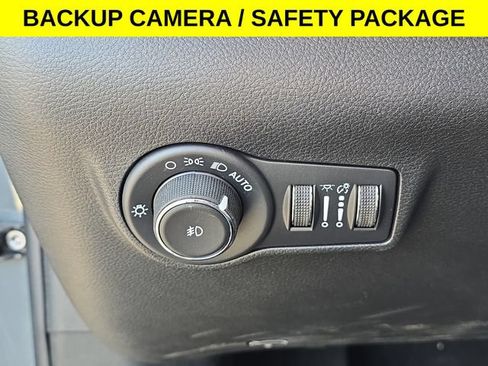 Used 2024 Jeep Compass Limited AWD/4WD image 12