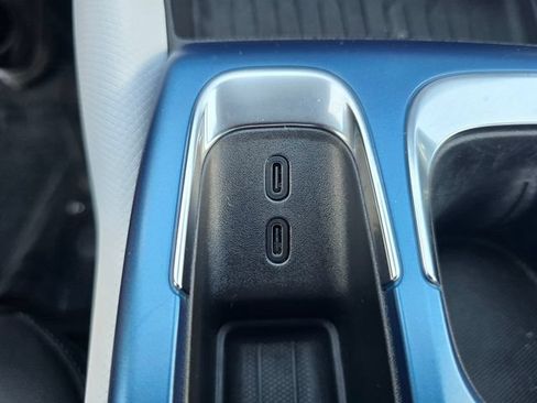 Used 2024 Chevrolet Equinox EV LT FWD image 13