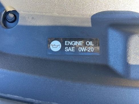 Used 2024 Toyota Highlander XLE image 14