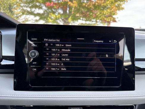 New 2025 Volkswagen Taos S image 18