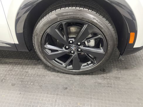 Used 2024 Buick Envision Sport Touring image 29