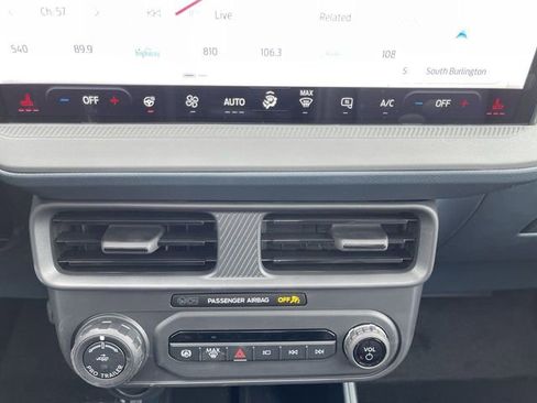 New 2026 Ford Maverick Lariat image 21