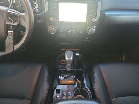 Used 2020 Toyota 4Runner Venture image 12