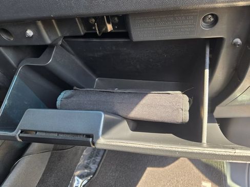 Used 2014 Nissan Titan SL w/ SL Moonroof Package RWD image 27