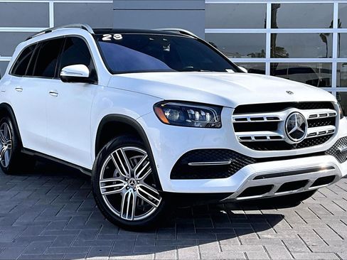 Used 2023 Mercedes-Benz GLS 450 4MATIC image 3