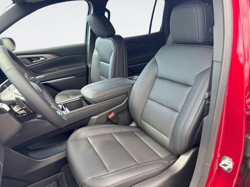 New 2026 Chevrolet Traverse LT w/ Midnight/Sport Edition FWD image 11