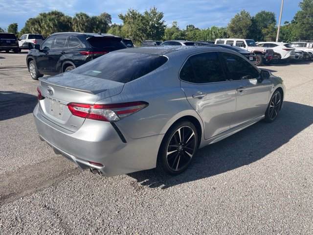Used 2018 Toyota Camry XSE FWD image 2
