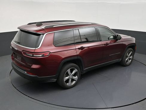 Used 2021 Jeep Grand Cherokee L Limited AWD/4WD image 16