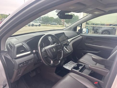 Used 2023 Honda Odyssey EX-L image 11