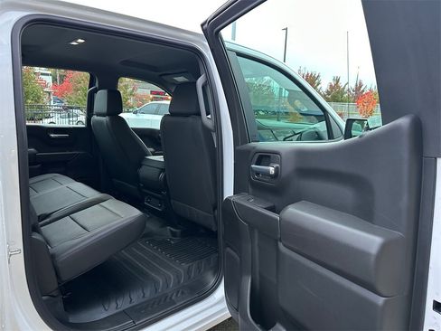 Used 2025 Chevrolet Silverado 1500 W/T w/ Trailering Package image 14