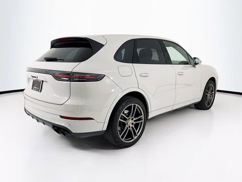 Certified 2023 Porsche Cayenne S Platinum image 9