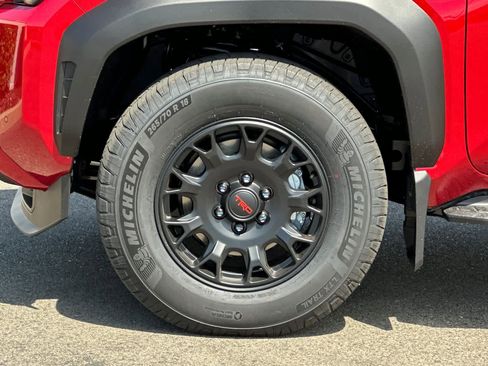 New 2026 Toyota 4Runner TRD Off-Road Premium AWD/4WD image 32