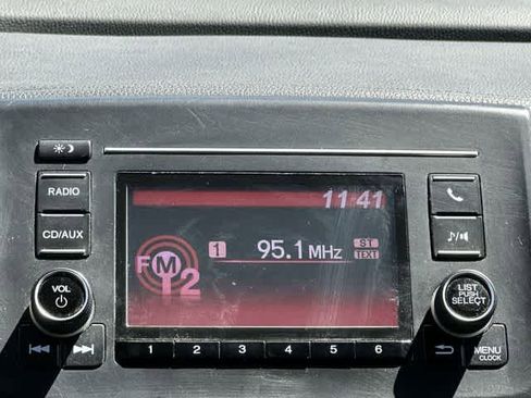 Used 2018 Honda Ridgeline RTL image 11