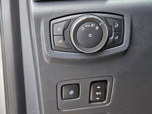 Used 2022 Ford F250 Lariat w/ Lariat Ultimate Package AWD/4WD image 21