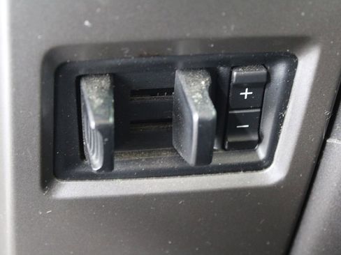 Used 2015 Ford F150 XLT w/ Equipment Group 302A Luxury image 36