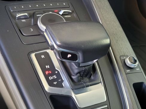 Used 2019 Audi A4 2.0T Premium FWD image 15