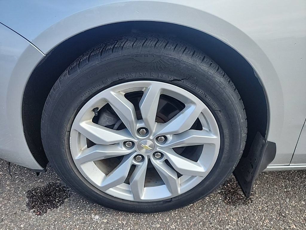 Used 2016 Chevrolet Impala LT w/ Convenience Package FWD image 5