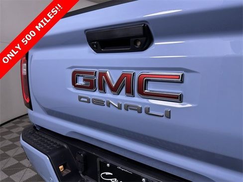 Used 2025 GMC Canyon Denali image 32