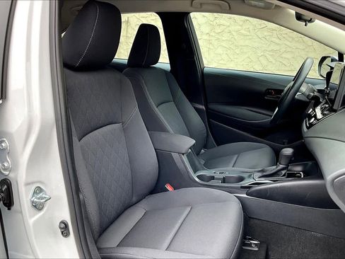 Used 2023 Toyota Corolla LE image 9