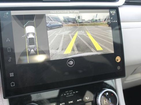 Used 2025 Jaguar F-PACE R-Dynamic S image 21