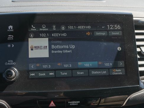 Used 2021 Honda Pilot Touring image 19
