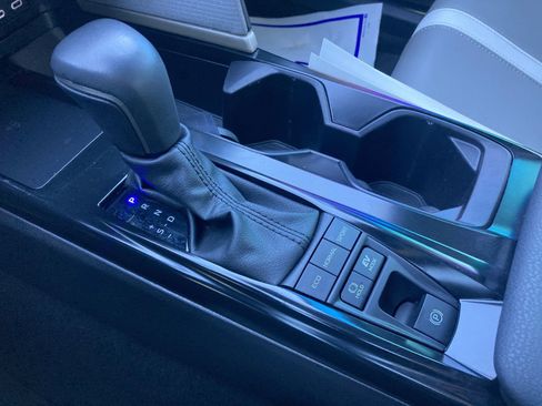 Certified 2025 Toyota Camry SE w/ Convenience Package image 23