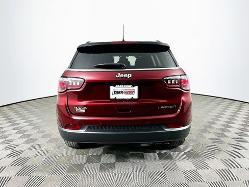 Certified 2022 Jeep Compass Limited image 9