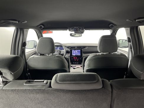 Used 2024 Jeep Grand Cherokee Laredo w/ Luxury Tech Group I image 15