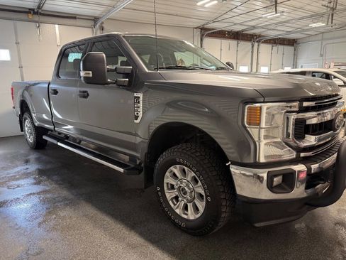 Used 2022 Ford F250 XLT w/ XLT Value Package image 3