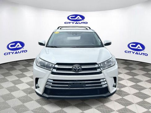 Used 2018 Toyota Highlander Limited Platinum w/ Protection Package #3 image 10