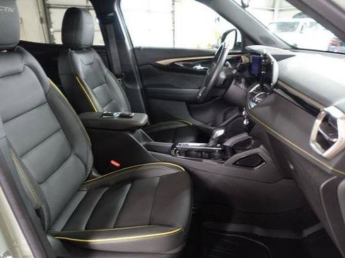 Used 2024 Chevrolet TrailBlazer ACTIV w/ Driver Confidence Package AWD/4WD image 24