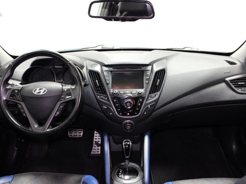 Used 2013 Hyundai Veloster Turbo FWD image 16