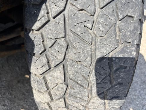 Used 2006 Chevrolet TrailBlazer LS w/ LS Preferred Equipment Group AWD/4WD image 16