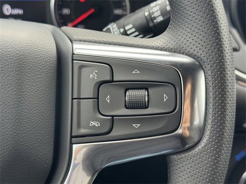 New 2025 Chevrolet Blazer LT w/ Convenience Package image 16