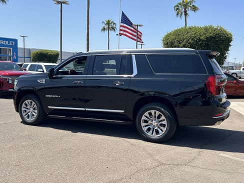 Certified 2025 GMC Yukon XL Denali AWD/4WD image 3