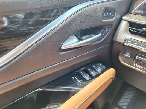 Used 2022 Cadillac Escalade Premium Luxury w/ Performance Package RWD image 22