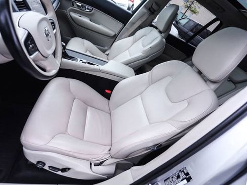 Used 2020 Volvo XC90 T6 Momentum w/ Protection Package Premier AWD/4WD image 46