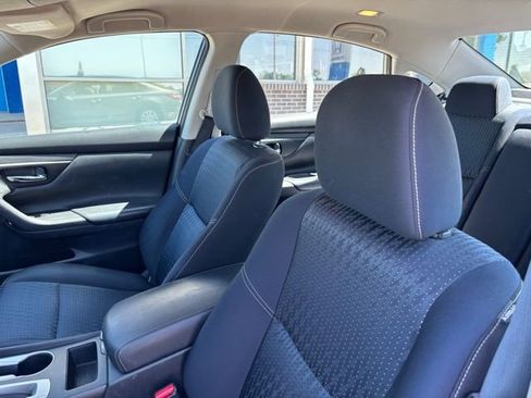Used 2017 Nissan Altima 2.5 S w/ Power Driver Seat Package FWD image 11
