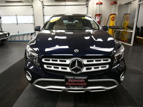 Used 2018 Mercedes-Benz GLA 250 4MATIC image 3