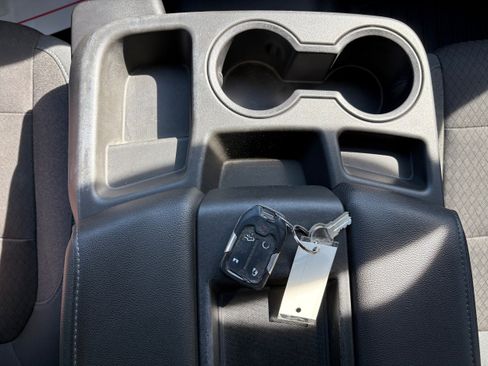 Used 2019 Chevrolet Silverado 1500 LT w/ All-Star Edition image 26