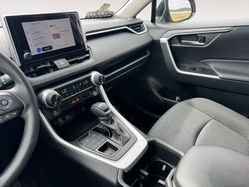 Certified 2025 Toyota RAV4 XLE AWD/4WD image 17